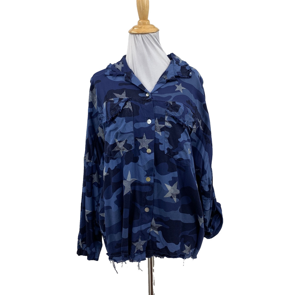 Venti6 Shirt Womens M Medium Navy Camo Raw Hem Metallic Stars Button Front Top - Picture 1 of 11